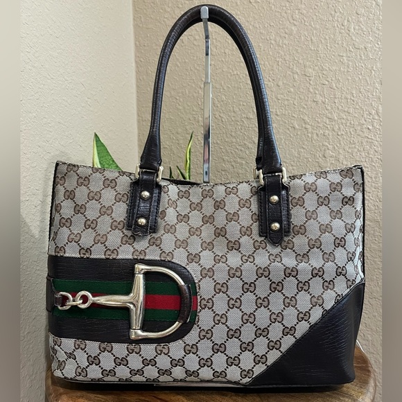 Gucci Handbags - GUCCI TOTE